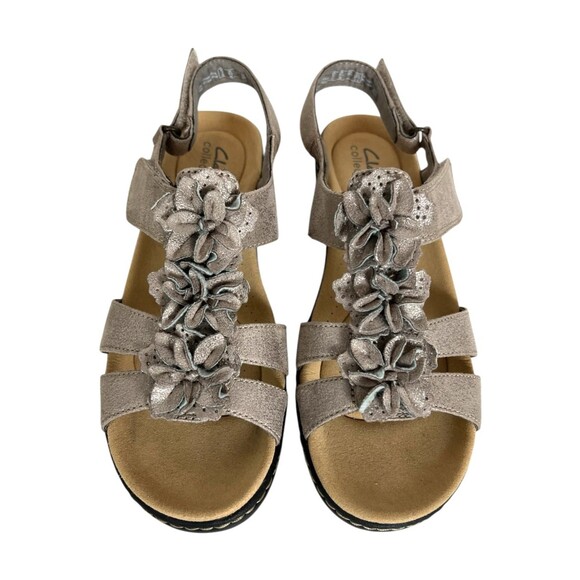 Clarks Merliah Sheryl Flower Applique Comfort Sandals  8.5  NWOB  Taupe Metallic - Picture 5 of 15